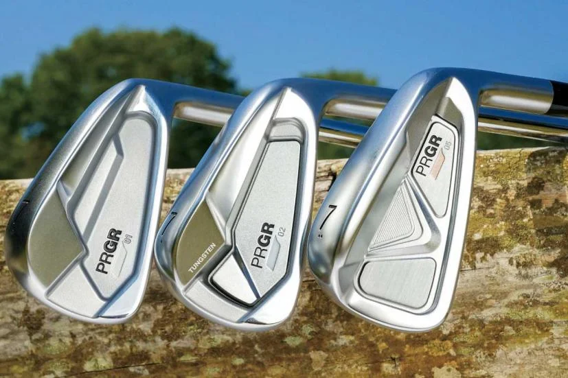 Các dòng gậy iron của thương hiệu PRGR với thiết kế cavity back. Trong đó, dòng 01 iron có khoang lõm ít nhất, còn dòng 05 iron có khoang lõm nhiều nhất (trợ lực nhiều nhất).