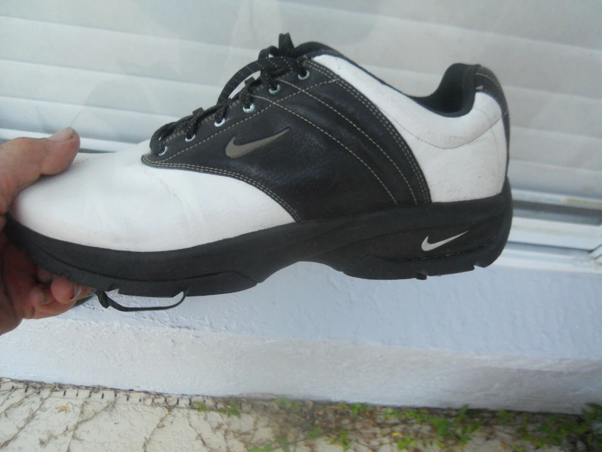 Đảm bảo giày golf cũ vẫn còn mới, đế còn ma sát và không bị mất form dáng